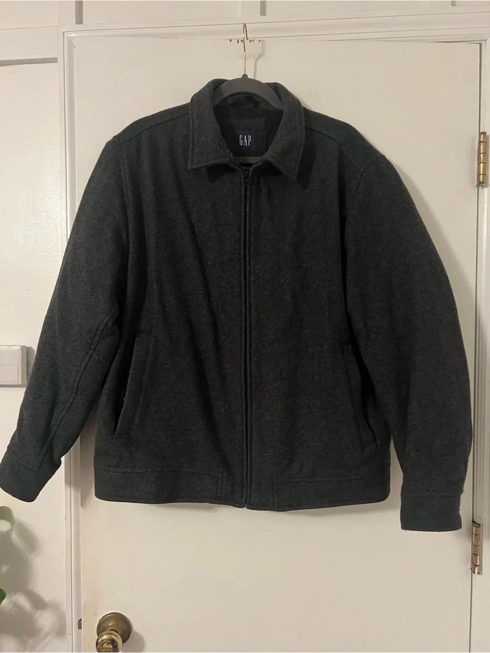 GAP Men's Dark Charcoal Zip-Up coat jacket size L